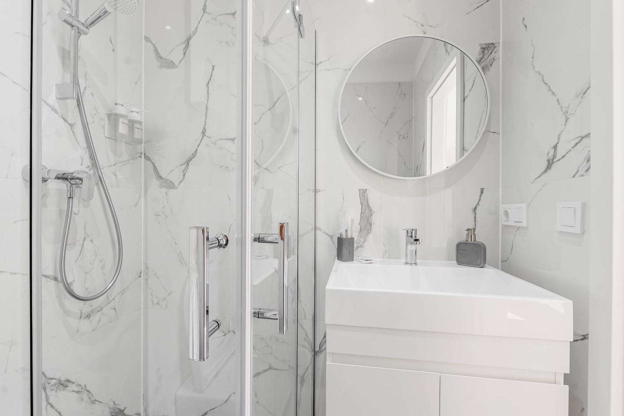 Double Room Private Bathroom