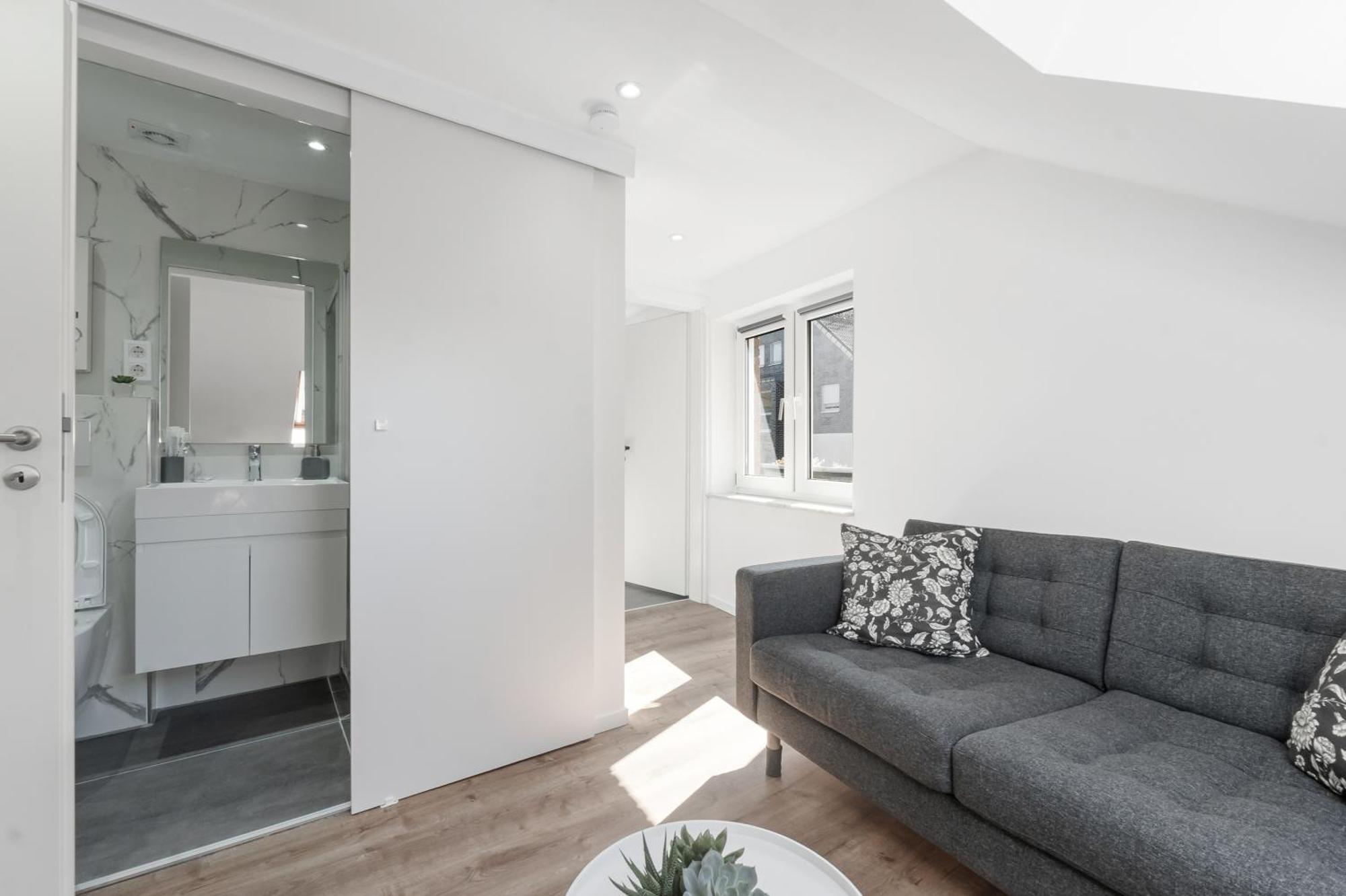 Double Room Private Bathroom