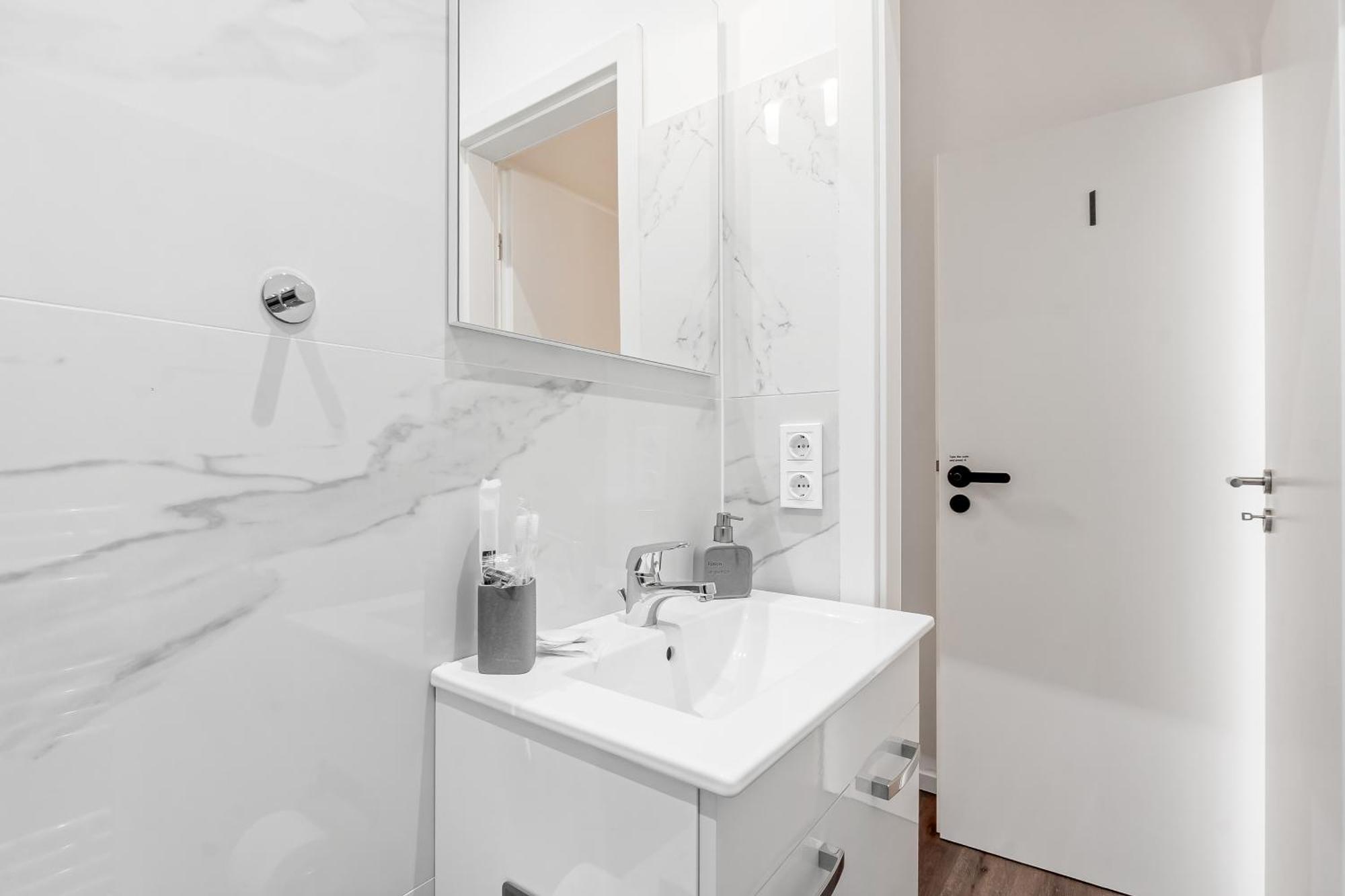 Double Room Private Bathroom